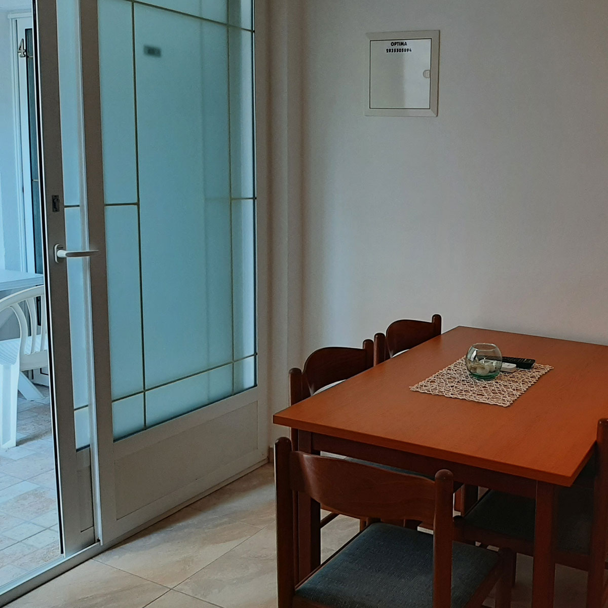 dining area in the rental apartment in croatia